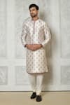 Buy_Aryavir Malhotra_Off White Kurta Cotton Silk Printed Floral Set _at_Aza_Fashions