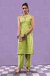 Buy_AFFROZ_Green Cotton Jacquard Textured Halter Neck Pattern Kurta And Pant Set _at_Aza_Fashions