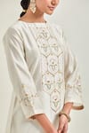 Buy_Anantaa By Roohi_Off White Silk, Chanderi Sequins, Gota Patti, Flower Kurta And Pant Set 