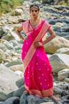 Buy_Paaprika_Pink Pure Silk Woven Banarasi Motifs Saree _at_Aza_Fashions