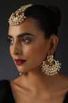 Shop_SWABHIMANN_White Kundan Embellished Earrings With Maangtikka _Online_at_Aza_Fashions