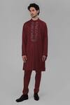 Buy_Talking Threads_Maroon Silk Embroidered Floral Placed Kurta  _Online_at_Aza_Fashions