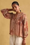 Buy_Ritu Kumar_Orange Viscose Printed Abstract Notched Kurta _Online_at_Aza_Fashions