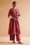 Buy_Amisha Kothari_Red Silk Printed Digital Round Yamini Kurta And Pant Set _at_Aza_Fashions