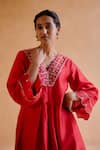 Amisha Kothari_Red Chanderi Silk Embroidered Zardosi V Neck Cutwork Kurta Pant Set _at_Aza_Fashions