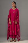 Buy_Label Shreya Sharma_Fuchsia Kurta And Pant Chanderi Embroidered Floral Round Set _at_Aza_Fashions