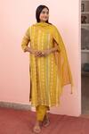 Buy_Vaayu_Yellow Cotton, Muslin Embroidery Round Geometric Abstract Print Kurta Pant Set_at_Aza_Fashions