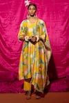 Buy_Chrkha_Yellow Chanderi Silk, Cotton Pearls V-neck Blossom Print Kurta Set _at_Aza_Fashions