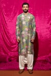 Buy_Chrkha_Grey Chanderi Silk Printed Floral Kurta And Pant Set _at_Aza_Fashions