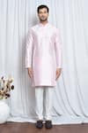 Buy_Aryavir Malhotra_Pink Silk Plain Mandarin Collar Kurta _Online_at_Aza_Fashions