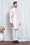 Aryavir Malhotra_Pink Silk Plain Mandarin Collar Kurta _at_Aza_Fashions