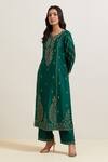 Priya Chaudhary_Green Chanderi Silk Embroidery Split V-neck Kurta _Online_at_Aza_Fashions