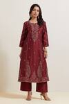 Priya Chaudhary_Maroon Chanderi , Organza, Embroidery Split V-neck Floral Kurta Set _Online_at_Aza_Fashions