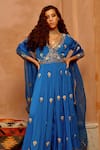 Buy_Pallavi Jaipur_Blue Kurta- Wrinkle Crepe Embroidered Floral V Front Open Anarkali Set  _Online_at_Aza_Fashions