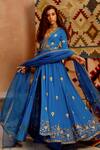 Pallavi Jaipur_Blue Kurta- Wrinkle Crepe Embroidered Floral V Front Open Anarkali Set  _at_Aza_Fashions