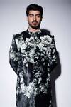 Buy_Varun Bahl_Black Velvet, Chanderi Sequins, Embroidery Floral Print Sherwani Set 
