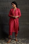 Buy_BO Tree_Pink Flannel V-neck Nazneen Printed Kurta And Pant Set_at_Aza_Fashions