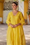 Charu Makkar_Yellow Chanderi Silk Embroidered Floral Straight Kurta Palazzo Set _Online_at_Aza_Fashions