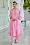 Charu Makkar_Pink Cotton Chanderi Embroidered Floral Notched Kurta And Palazzo Set _Online_at_Aza_Fashions