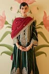 Buy_Angad Singh_Green Silk Embroidery Rose Gold Zari Round Neck Floral Thread Kurta Pant Set