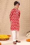 Littlecheer_Red Cotton Embroidery Flower Print Kurta With Pant _Online_at_Aza_Fashions