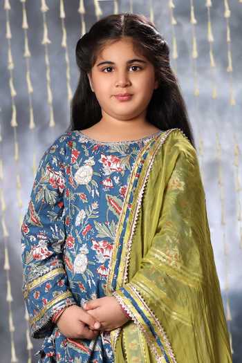 Littlecheer_Blue Cotton, Chiffon Gota Patti Jaipuri Bloom Garden Print Flared Kurta Pant Set _Online_at_Aza_Fashions