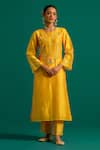 Anantaa by Roohi_Yellow Kurta And Pant Silk Chanderi Embroidered Floral Round Placed Thread Set _at_Aza_Fashions