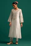 Anantaa By Roohi Off White Silk, Chanderi Embroidery Round Placed Floral Thread Kurta With Pant at Aza Fashions Anantaa By Roohi_Off White Silk, Chanderi Embroidery Round Placed Floral Thread Kurta With Pant _at_Aza_Fashions
