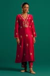 Buy_Anantaa by Roohi_Red Silk Chanderi Hand Embroidered Sequins V Neck Kurta And Pant Set _at_Aza_Fashions