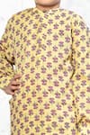 Samyukta Singhania_Yellow Cotton Printed Floral Kurta _Online_at_Aza_Fashions