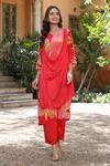Bairaas_Red Dupatta Chinon, Kurta Crepe, Pant Shantoon Abstract Flower Pattern Set_Online_at_Aza_Fashions