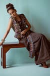 Buy_Medha_Brown Checkered Pattern Saree With Jacket _at_Aza_Fashions