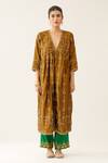 Kora_Gold Silk Embroidered Dori V Neck Thread Kurta Pant Set  _Online_at_Aza_Fashions
