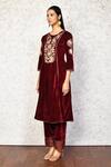 Samyukta Singhania_Maroon Velvet Embroidered Floral Round Kurta And Palazzo Set _at_Aza_Fashions