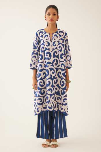 Shop_Kora_Blue Silk, Chanderi Embroidery Split V-neck Trellis Jaal Applique Kurta Pant Set _Online_at_Aza_Fashions