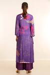 Shop_Garo_Purple Kurta- Silk Muslin Geometric V Neck Pattern And Flared Pant Set _at_Aza_Fashions