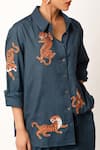 Buy_Jajaabor_Blue Cotton Linen Embroidery Tiger Collared Neck Shirt With Pant 