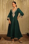 Buy_Sheetal Batra_Emerald Green Silk Dupion Mysha Paisley Long Kaftan With Doghri Salwar _at_Aza_Fashions