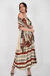 Anmol Kakad_Maroon Crepe Geometric Placement Print Dress With Stole _at_Aza_Fashions