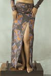 DOH TAK KEH_Brown Georgette Printed Abstract Jugni Thigh-high Slit Skirt Set  _at_Aza_Fashions