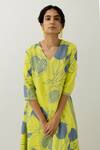 Buy_Silai Studio_Yellow Silk V-neck Anaar Print Kurta With Pant_Online_at_Aza_Fashions