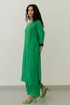 Silai Studio_Green Linen V-neck Solid Straight Kurta _at_Aza_Fashions