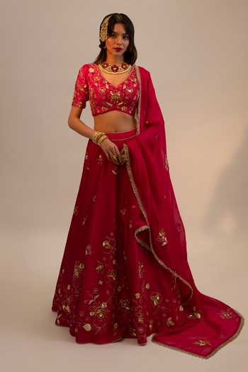 Buy_Sheela Suthar_Pink , , Sequins, Embroidery V-neck Floral Lehenga Set _at_Aza_Fashions