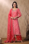 Buy_Palak Khandelwal_Pink Silk Embroidered Sequins V Neck Leheriya Pattern Kurta Set _at_Aza_Fashions