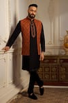 Buy_Vanshik_Black Pashmina Blend Embroidery Damask Kashmiri Bundi Kurta Set _at_Aza_Fashions