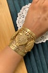 Buy_Totapari_Gold Plated Stones Swim In Coffee Handcuff _at_Aza_Fashions