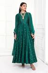 Buy_Komal Shah_Green Chanderi Embroidered Floral Sequin Round Neck Anarkali With Dupatta _at_Aza_Fashions