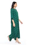 Komal Shah_Green Chanderi Embroidery Round Neck Flower Hand Kaftan _Online_at_Aza_Fashions