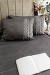 Buy_Sadyaska_Grey 100% Cotton Zigzag Pattern Bedsheet Set _at_Aza_Fashions
