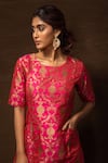 Buy_Pinki Sinha_Pink Banarasi Silk Floral Round Pattern Half Sleeve Kurta And Pant Set _Online_at_Aza_Fashions